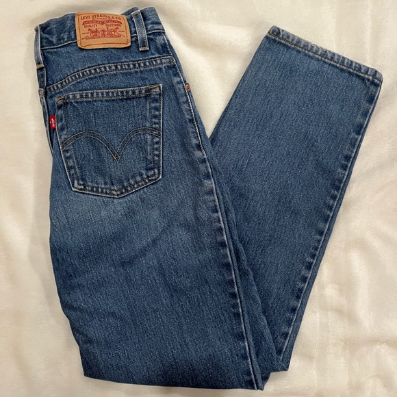 Levi's Denim - Vintage Levi’s 550 Medium Wash Jeans Size 6